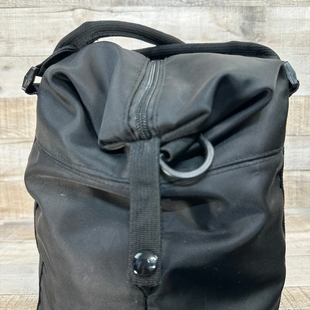 Herschel Supply Co Sutton Duffle Bag Black Weekender Carry On Travel Gym Bag